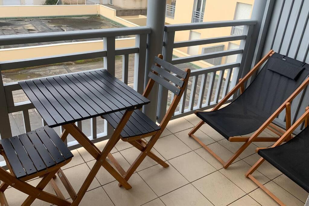 Apartment T2 Avec Terrasse Et Piscine *
